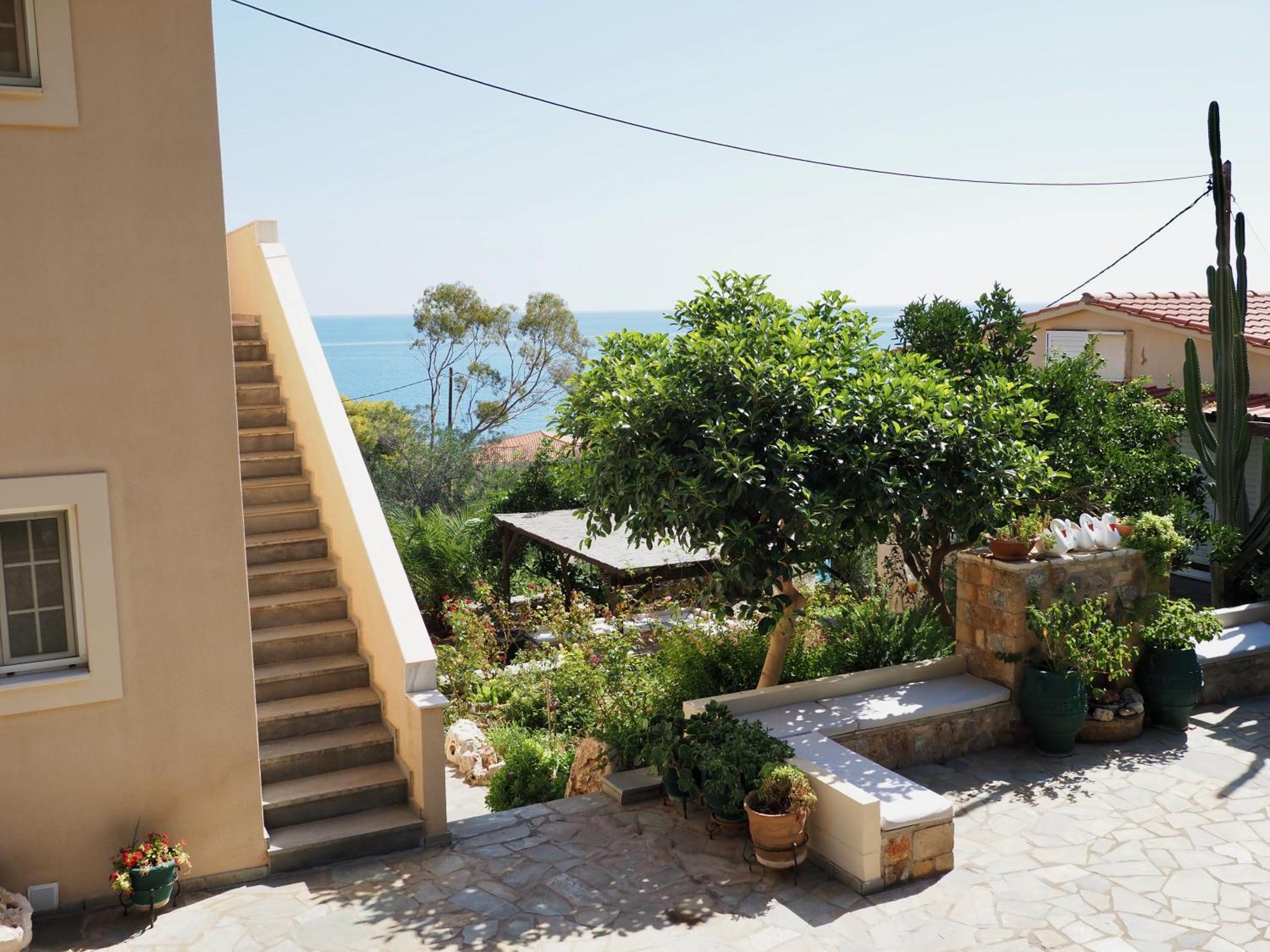 Iliopetro Apartment