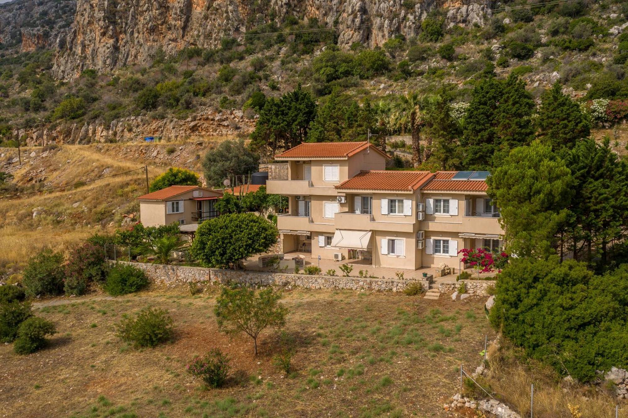 Apartment Iliopetro